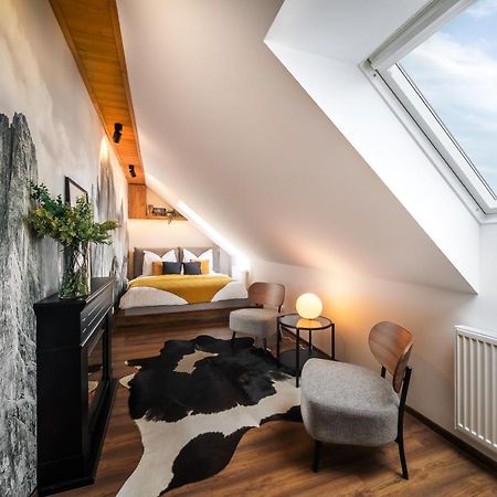 Cozy Mountain Attic Apartment In High Tatras Vel'ka Lomnica Exterior photo
