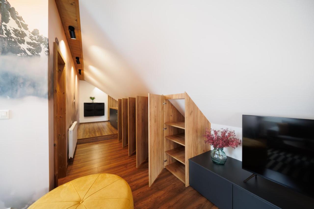 Cozy Mountain Attic Apartment In High Tatras Vel'ka Lomnica Exterior photo